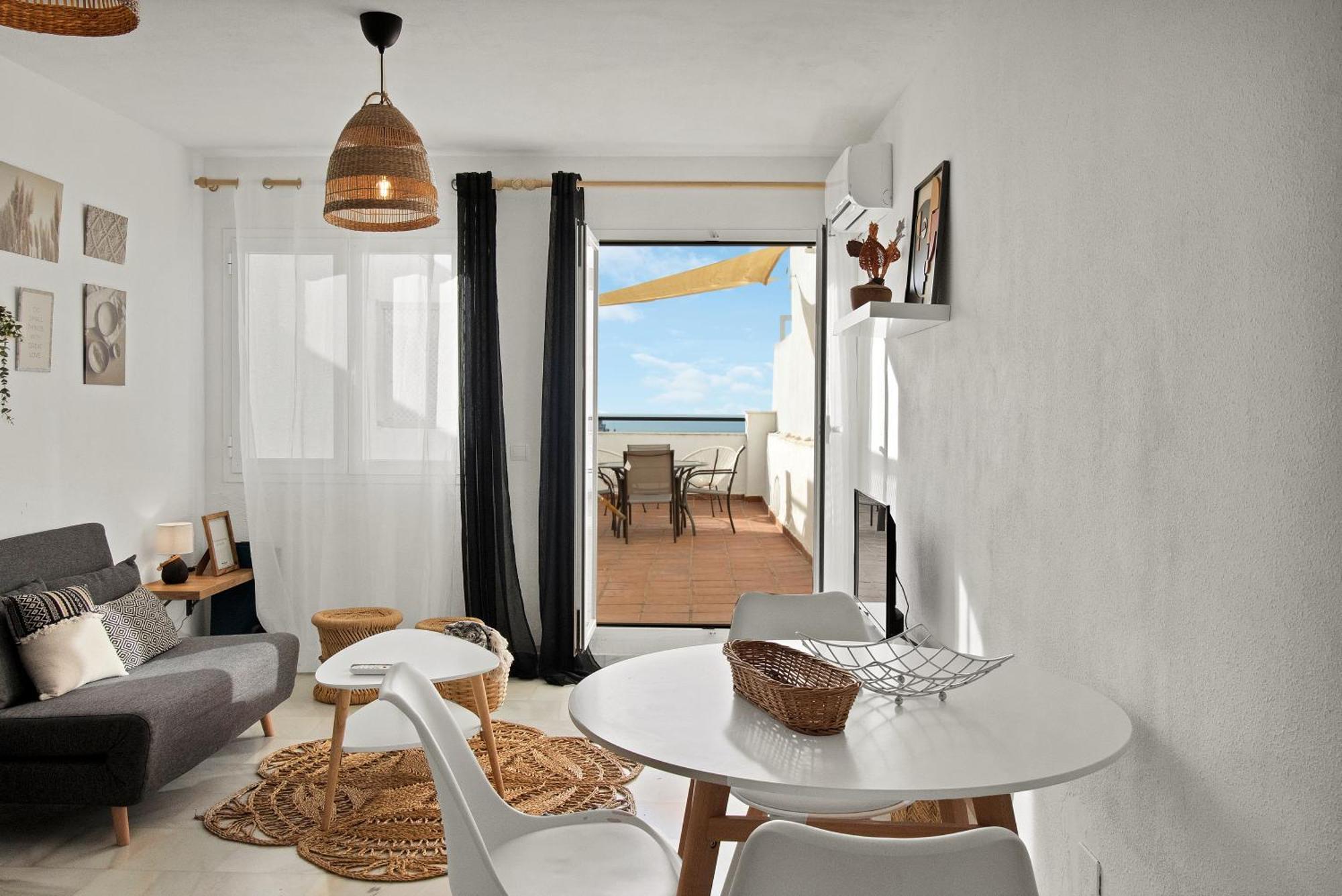 Duplex Estilo Boho Con Increible Terraza Y Vistas Al Mar En Estepona - Las Abejeras 609 Apartment Ngoại thất bức ảnh
